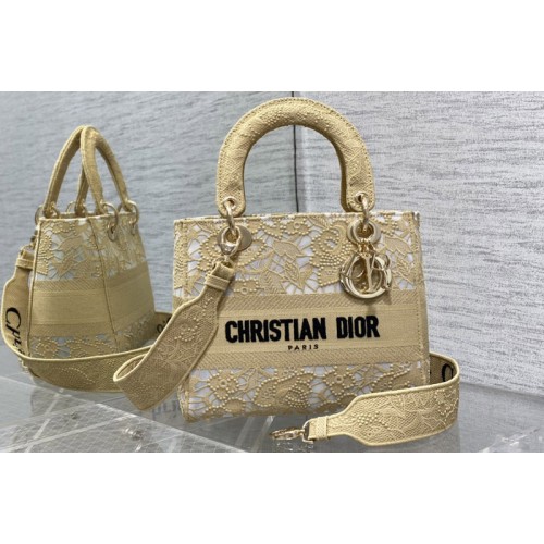 Dior M0565 Christian Dior Medium Lady D-Lite bag in Natural Cannage Raffia Dior M0565 Christian Dior Medium Lady D-Lite bag in Natural Cannage Raffia