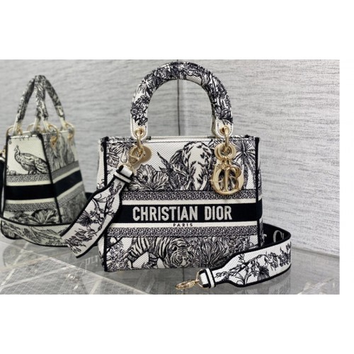 Dior M0565 Christian Dior Medium Lady D-Lite bag in Black Toile de Jouy Embroidery Dior M0565 Christian Dior Medium Lady D-Lite bag in Black Toile de Jouy Embroidery