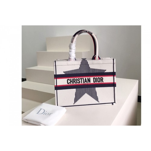 Christian Dior M1296 Dior book tote Bag in White Three-Tone Embroidery
