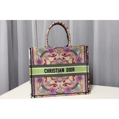 Christian Dior M1286 Dior book tote Bag in Dior Embroidery Christian Dior M1286 Dior book tote Bag in Dior Embroidery