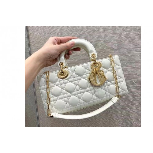 Christian Dior M0540 Lady D-Joy bag in White Cannage Lambskin Christian Dior M0540 Lady D-Joy bag in White Cannage Lambskin