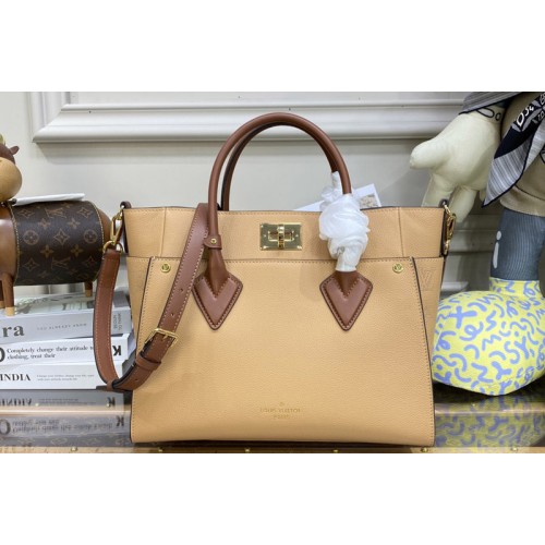 Louis Vuitton M20633 On My Side MM tote bag in Arizona Beige Calf leather