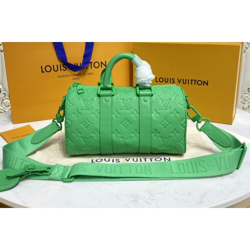 Louis Vuitton M20929 Keepall Bandouliere 25 bag in Green Taurillon Monogram leather