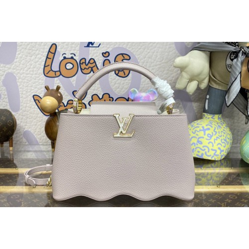 Louis Vuitton M22122 Capucines MM handbag in Wisteria Taurillon leather