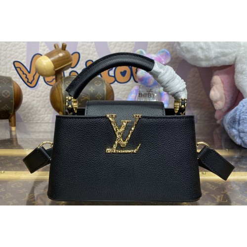 Louis Vuitton M24671 Capucines East West Mini handbag in Black Grained calfskin