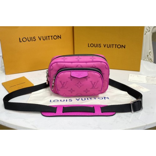 Louis Vuitton M30781 Outdoor Pouch in Rose signature canvas