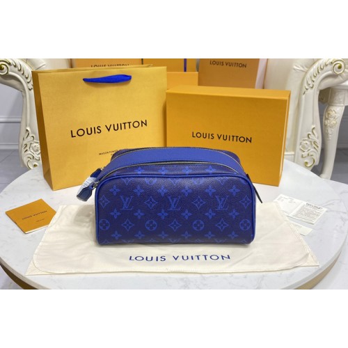 Louis Vuitton M30849 Dopp Kit bag in Monogram canvas and Taiga leather