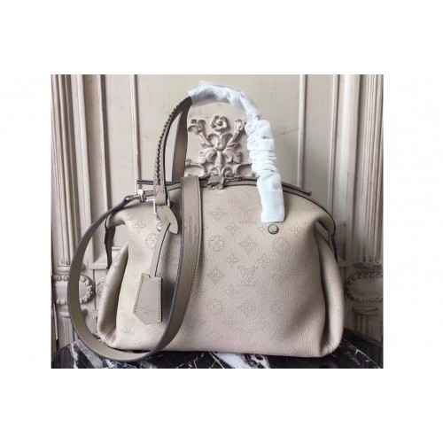 Louis Vuitton M54673 Asteria Bag in Grey Mahina Leather Louis Vuitton M54673 Asteria Bag in Grey Mahina Leather