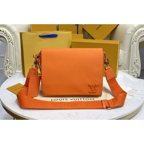 Louis Vuitton M59327 New Messenger Bag in Orange Aerogram leather