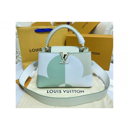 Louis Vuitton M59711 Capucines BB handbag in Green White Taurillon leather Louis Vuitton M59711 Capucines BB handbag in Green White Taurillon leather