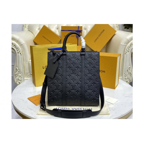 Louis Vuitton M59960 Sac Plat Cross Bag in black Taurillon leather Louis Vuitton M59960 Sac Plat Cross Bag in black Taurillon leather