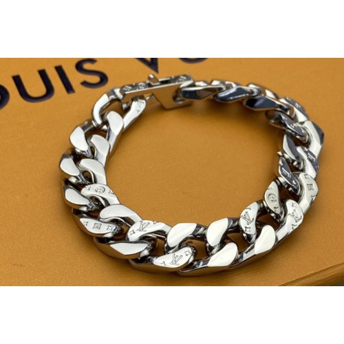Louis Vuitton M69989 Chain Links bracelet in Silver Louis Vuitton M69989 Chain Links bracelet in Silver