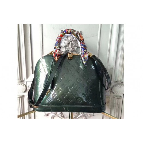 Louis Vuitton M90321 Alam PM Bag in Green Monogram Vernis Leather