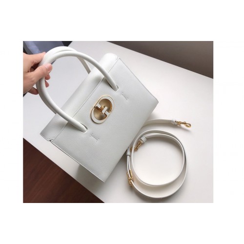 Christian Dior M9321 Dior Medium St Honore tote bag in White Grained Calfskin Christian Dior M9321 Dior Medium St Honore tote bag in White Grained Calfskin