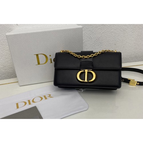 Dior M9334 30 Montaigne East-West bag with chain in Black Calfskin