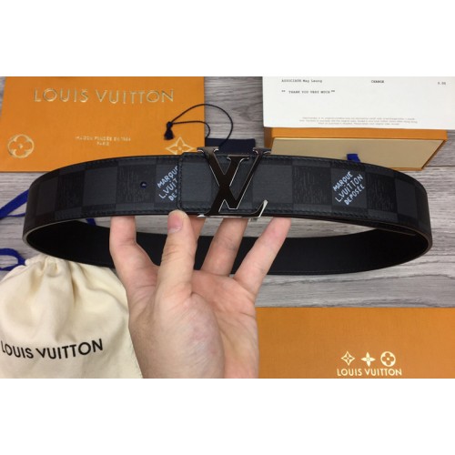 Louis Vuitton MP314T Initials 40mm reversible belt in Damier Graphite With Black Buckle Louis Vuitton MP314T Initials 40mm reversible belt in Damier Graphite With Black Buckle