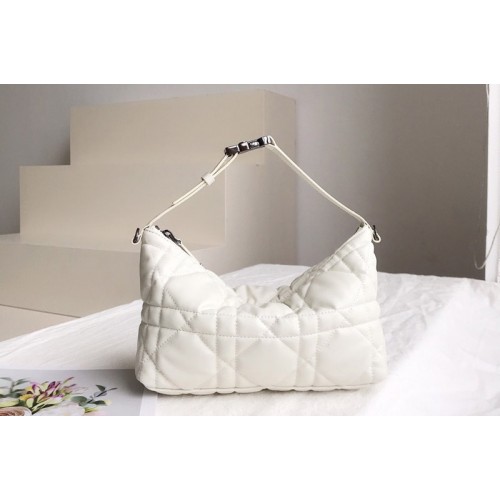 Christian Dior S5554 Medium DiorTravel Nomad pouch in White Macrocannage Calfskin Christian Dior S5554 Medium DiorTravel Nomad pouch in White Macrocannage Calfskin