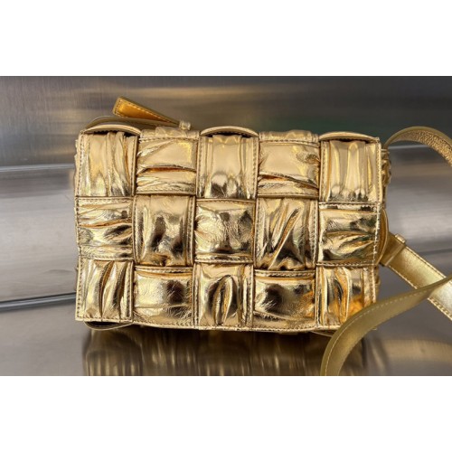 Bottega Veneta Cassette cross-body Bag in Gold Foulard Intreccio laminated leather