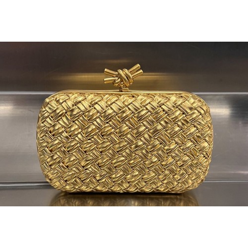 Bottega Veneta Knot clutch Bag in Gold Pressed intreccio laminated leather Bottega Veneta Knot clutch Bag in Gold Pressed intreccio laminated leather