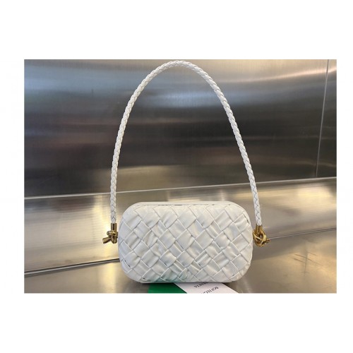 Bottega Veneta Knot on Strap Bag in White Foulard intreccio leather minaudiere Bottega Veneta Knot on Strap Bag in White Foulard intreccio leather minaudiere