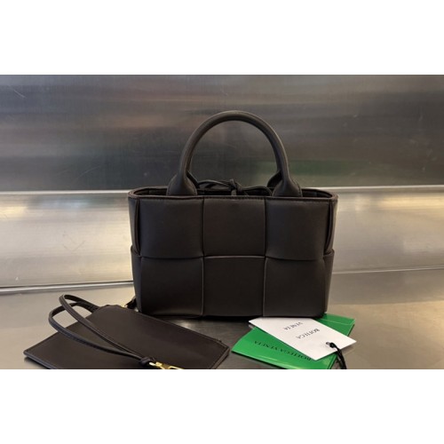 Bottega Veneta Candy Arco Tote Bag in Black intreccio leather