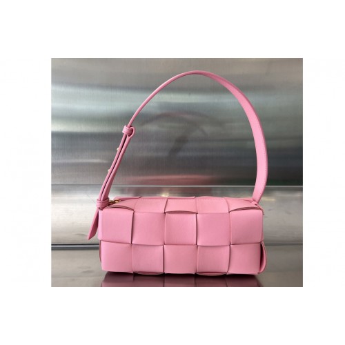 Bottega Veneta Small Brick Cassette Bag in Pink intreccio leather