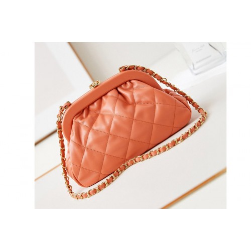 Chanel AS4717 Clutch in Orange Lambskin