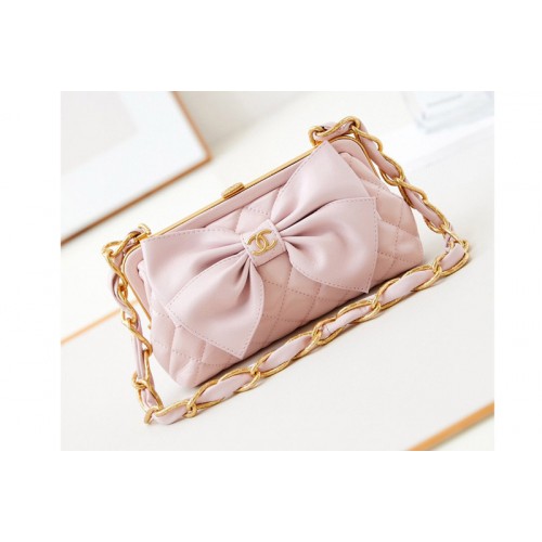 Chanel Clutch With Chain in Pink Lambskin