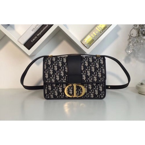 Dior 30 Montaigne Flap bag in Blue Dior Oblique jacquard canvas Dior 30 Montaigne Flap bag in Blue Dior Oblique jacquard canvas