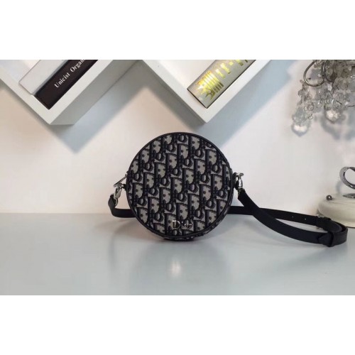 Dior 30 Circle bag in Blue Dior Oblique jacquard canvas Dior 30 Circle bag in Blue Dior Oblique jacquard canvas