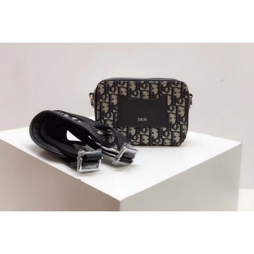 Dior Oblique Camera Bag in blue Dior Oblique jacquard canvas Dior Oblique Camera Bag in blue Dior Oblique jacquard canvas