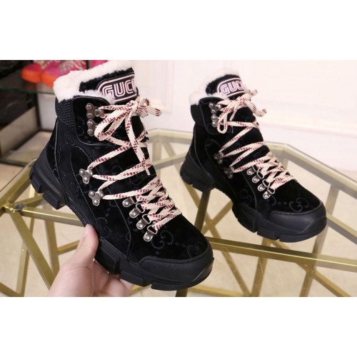 Mens Womens Gucci Flashtrek sneaker Black Suede with shearling lining Mens Womens Gucci Flashtrek sneaker Black Suede with shearling lining