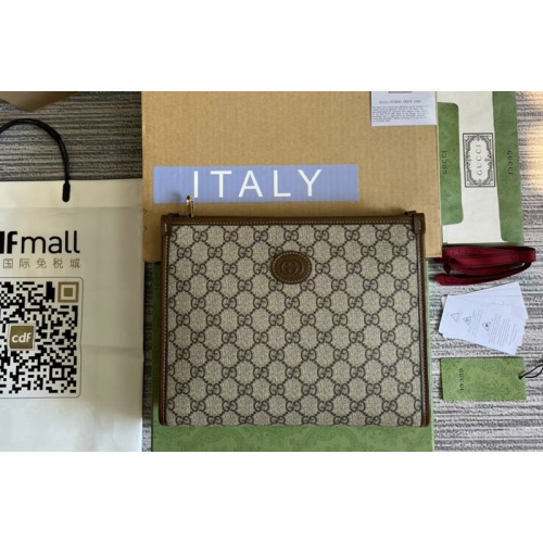 Gucci Beauty case with Interlocking G in Beige and ebony Supreme canvas Gucci Beauty case with Interlocking G in Beige and ebony Supreme canvas