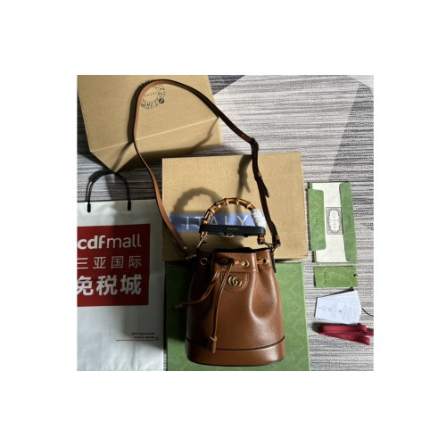Gucci Diana mini bucket bag in Brown leather Gucci Diana mini bucket bag in Brown leather