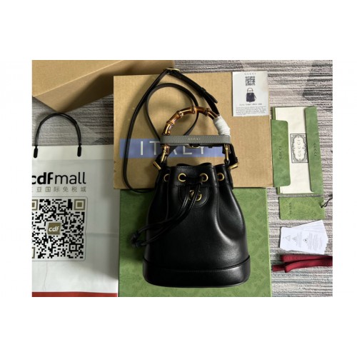 Gucci Diana mini bucket bag in Black leather