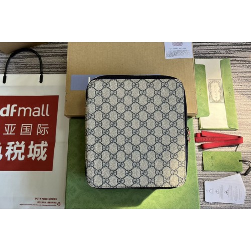 Gucci medium packing cube in Beige and blue Supreme canvas