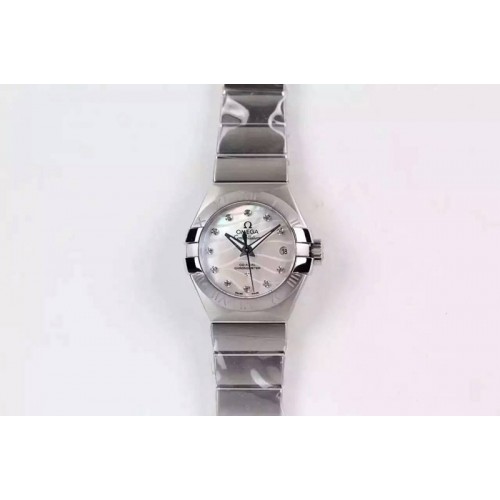 Omega Constellation Pluma Ladies SS V6F White MOP Dial on SS Bracelet A8520 Omega Constellation Pluma Ladies SS V6F White MOP Dial on SS Bracelet A8520