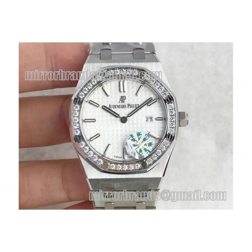 Audemars Piguet Royal Oak 67650 Ladies 33mm SS/SS Wht Diams JF Swiss ETA Qtz
