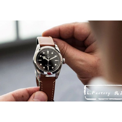 Tudor Black Bay 41mm LF 1:1 Best Edition Black Dial on Brown Leather Strap A2824 Tudor Black Bay 41mm LF 1:1 Best Edition Black Dial on Brown Leather Strap A2824