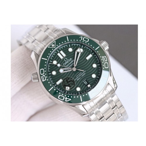 Omega 2018 Seamaster Diver 300M VSF 1:1 Best Edition Green Ceramic Green Dial on SS Bracelet A8800 V2 (Black Balance Wheel)