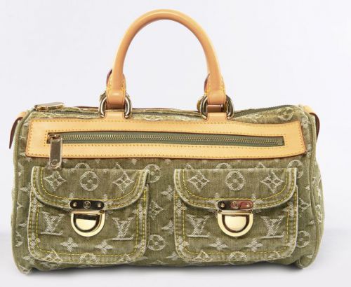 Louis VUITTON, Sac à main toile Idylle vert d'eau et cuir naturel, anse double en cuir naturel, extérieur comportant deux poches à soufflet fermeture cartable et une poche plaquée zippée, fermeture par zip, intérieur en suédine à la couleur avec une poche