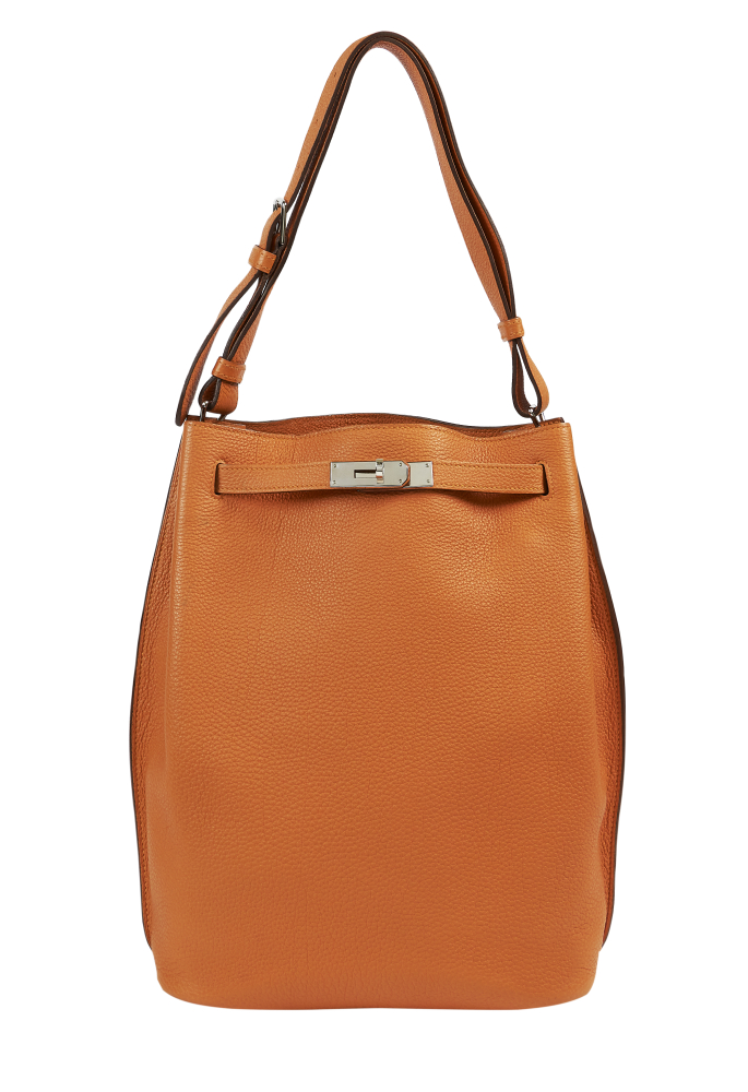 2011
       Sac SO KELLY Taurillon Clémence orange Garniture métal argenté palladié Dimensions : 27 x 35...