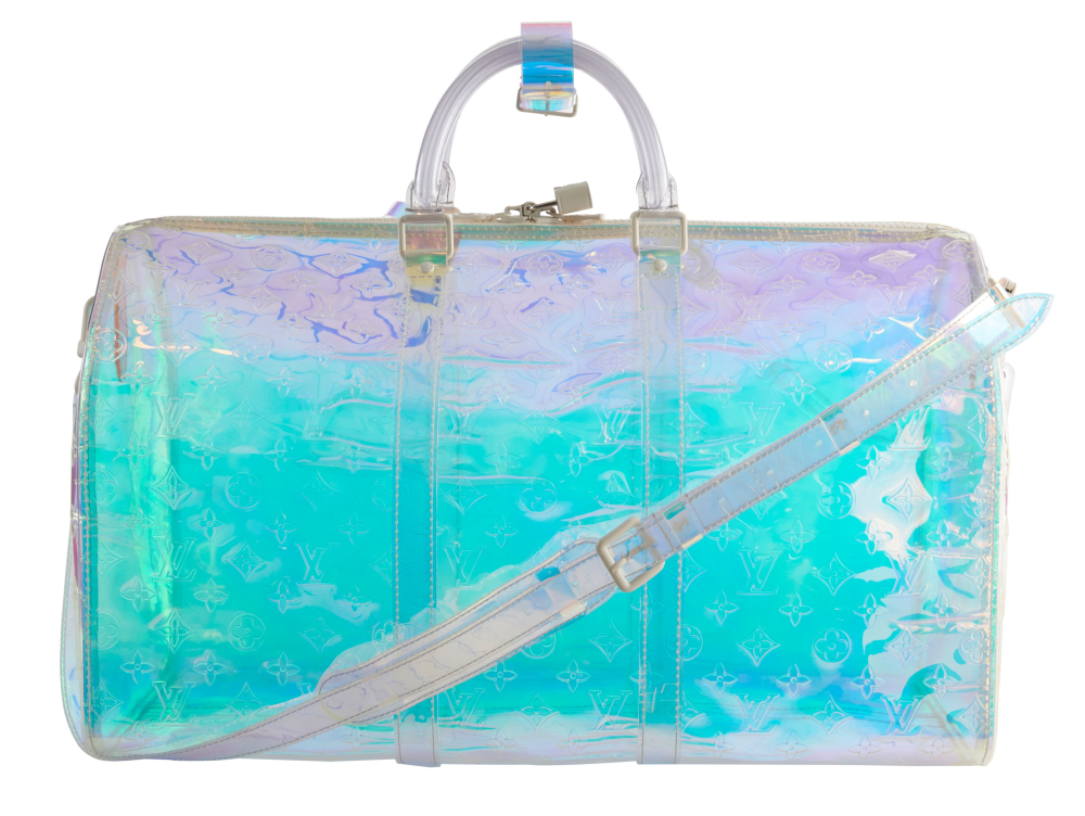 LOUIS VUITTON par Virgil Abloh Printemps-été 2019  Sac KEEPALL 50  Monogram Prism iridescent en polyuréthane et polyester<...