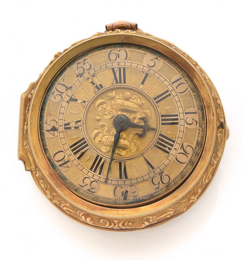 JOS. PRESTWOOD, CHARING CROSS,Milieu du XVIIIème siècle,Montre en or avec double boîtier repoussé,Boîtier intérieur: lisse sur charnière avec ouverture au dos pour le remontage à clef,Boîtier extérieur: à décor de motifs feuillagés sur la lunette, le dos 
