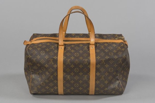 Louis VUITTON SAC de week-end en toile Monogram et cuir naturel, fermeture éclair, double poignée, garnitures en laiton (bon état)