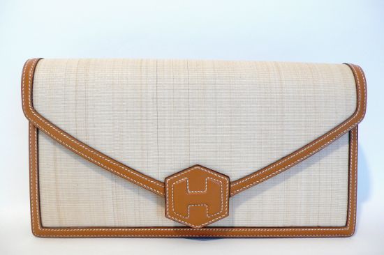HERMES Paris made in france Pochette en crin de poulain et cuir naturel, surpiq