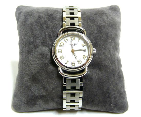 HERMES Paris Montre Pullman Dame II en acier, bo