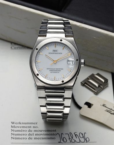 IWC REF. 3521 INGENIEUR PLATINUM ROTOR STEEL.International Watch Co., Schaffhausen, Ingenieur, Officially.Certified Chronometer, Automatic, case No. 2603832, Ref. 3521..Made in the 1990s..Fine, tonneau-shaped, center seconds, self-winding, water-.resistan