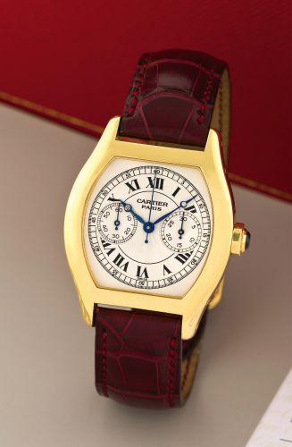CARTIER REF 2356 TORTUE CHRONOGRAPH.YELLOW GOLD - COLLECTION PRIVEE.Cartier, Tortue Chronographe - Collection Privée, No. 0045 CC.Ref. 2356. Made circa 2000..Very fine, tonneau-shaped, water resistant, 18K yellow gold wristwatch with single button chronog