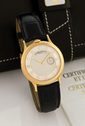 VACHERON CONSTANTIN TOP WIND YELLOW GOLD.Vacheron Constantin, Genève, movement No. 793190, case No..680295, Ref. 92012. Sold by Harrods, Knightsbridge, London on May.20, 2003..Fine and unusual, 18K yellow gold top-winding wristwatch with an.18K yellow gol